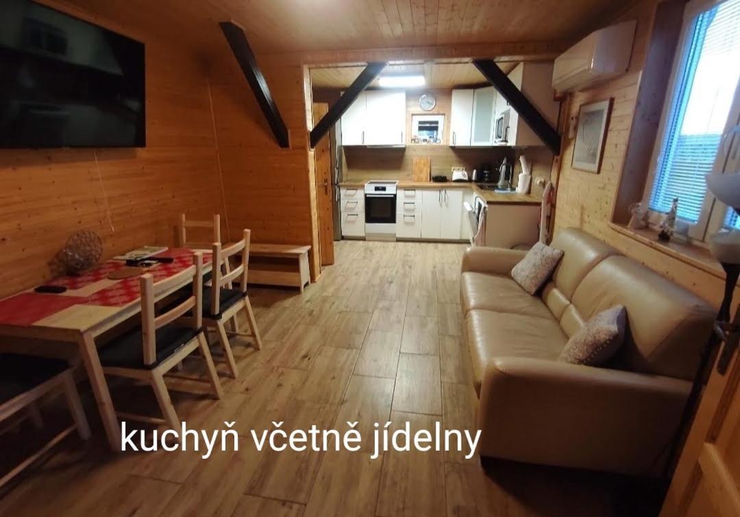 Apartmanova Chata Secanda S Bazenem, U Secske Prehrady 外观 照片